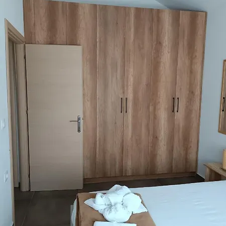 Niki Loft *